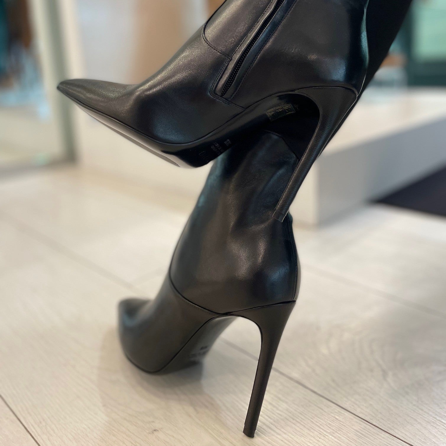 NOTO Ankle boot in fine leather NT 22