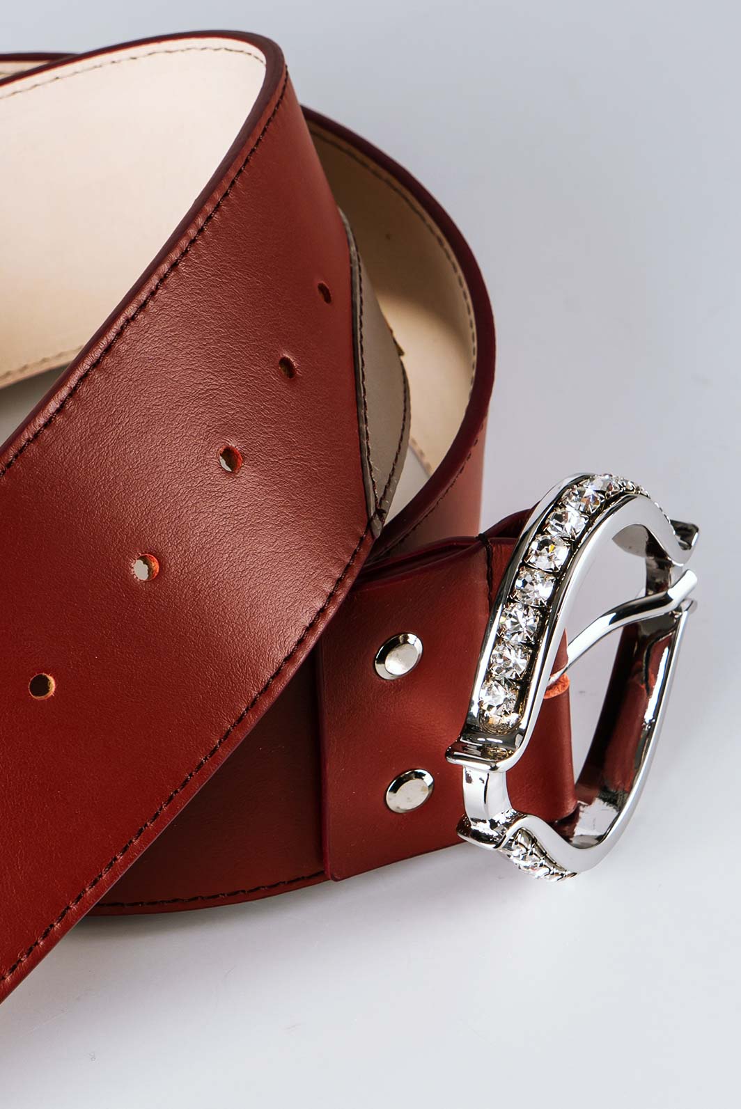 Cinta donna pelle  bordeaux e strass CDNT10B