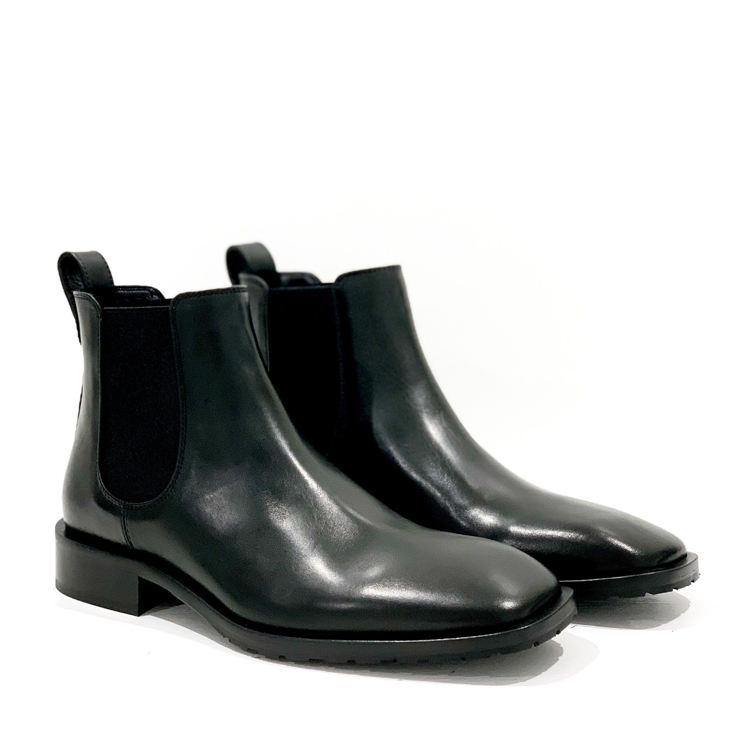 NOTO Beatles in pelle B22