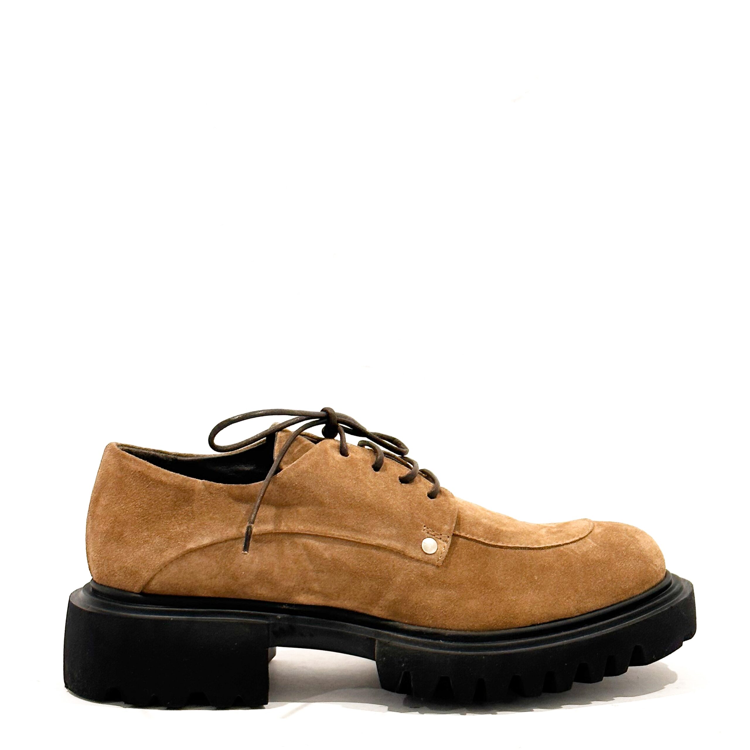 Scarpa donna allacciata in pelle scamosciata